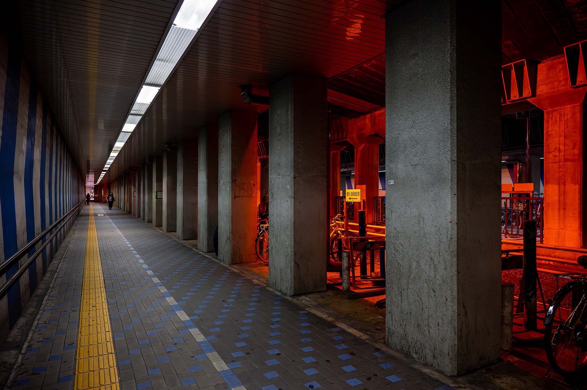 名古屋駅周辺太閤通口左側トンネル